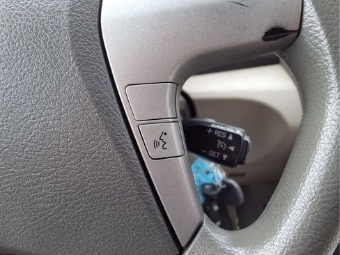 Used 2011 Toyota Camry LE w/ LE Extra-Value Pkg image 22