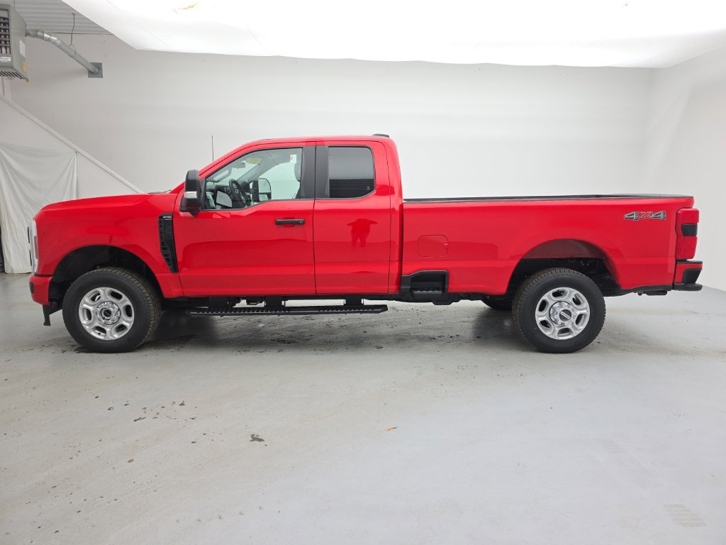 Used 2025 Ford F350 XL w/ STX Appearance Package AWD/4WD image 7