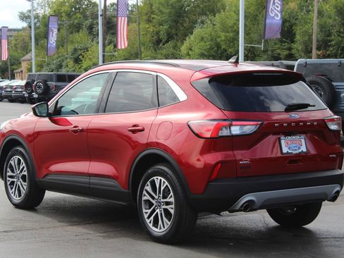 Used 2022 Ford Escape SEL image 6