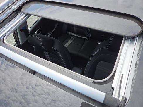 New 2026 Hyundai Venue SEL FWD image 3