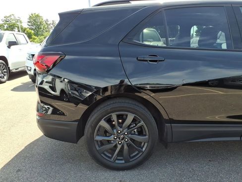 Used 2023 Chevrolet Equinox RS AWD/4WD image 26