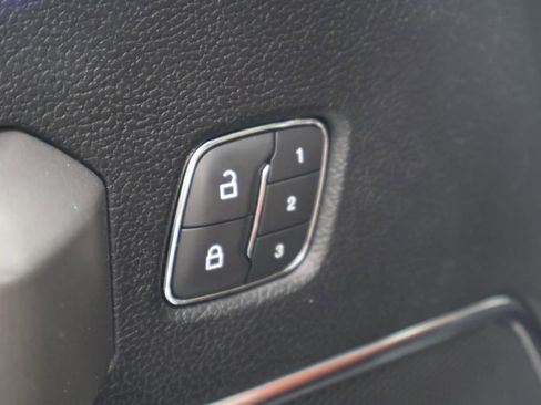 Used 2019 Ford F150 Platinum w/ Equipment Group 701A Luxury image 31