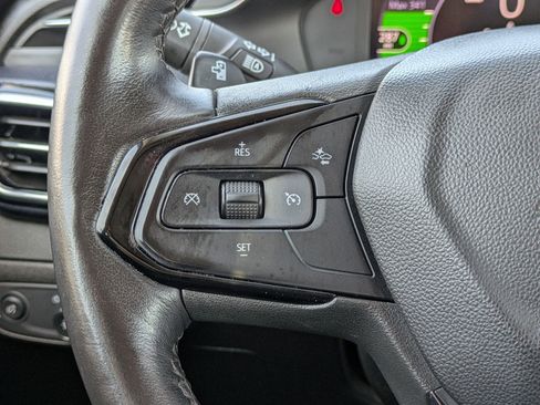 Used 2022 Chevrolet Bolt EUV Premier w/ Sun & Sound Package image 14