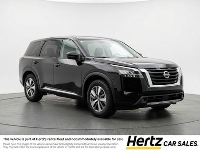 Used 2025 Nissan Pathfinder SV
