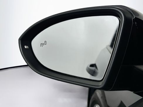 Used 2021 Volkswagen Golf 4-Door image 16