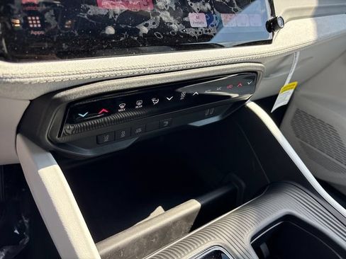 New 2026 Jeep Cherokee Laredo AWD/4WD image 22