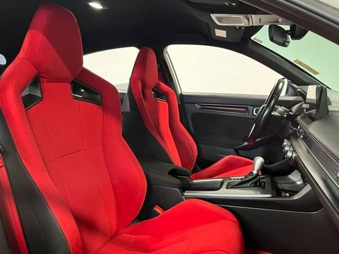 Used 2023 Honda Civic Type R image 10