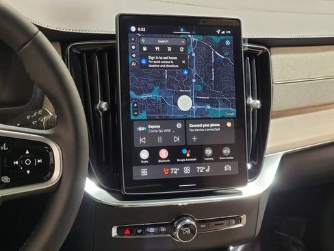 New 2026 Volvo XC90 B6 Plus w/ Protection Package Premier AWD/4WD image 18