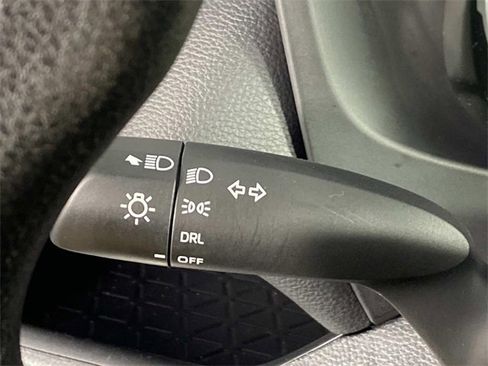 Used 2022 Toyota RAV4 LE image 18