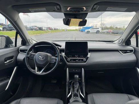 Certified 2023 Toyota Corolla Cross XLE w/ Convenience Package image 16