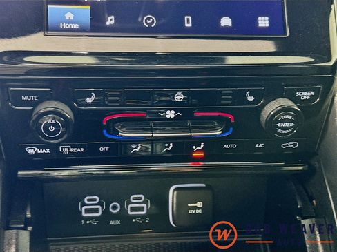 Used 2024 Jeep Grand Cherokee Laredo X w/ Luxury Tech Group I image 16