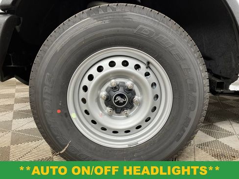 New 2025 Ford Bronco 4-Door image 12