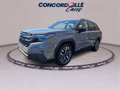 Certified 2025 Subaru Forester Touring AWD/4WD image 4