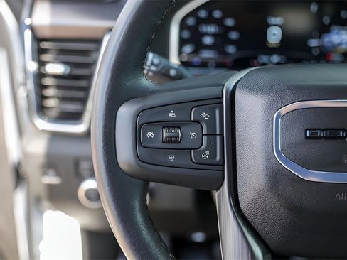 Used 2025 GMC Sierra 3500 Denali Ultimate image 17