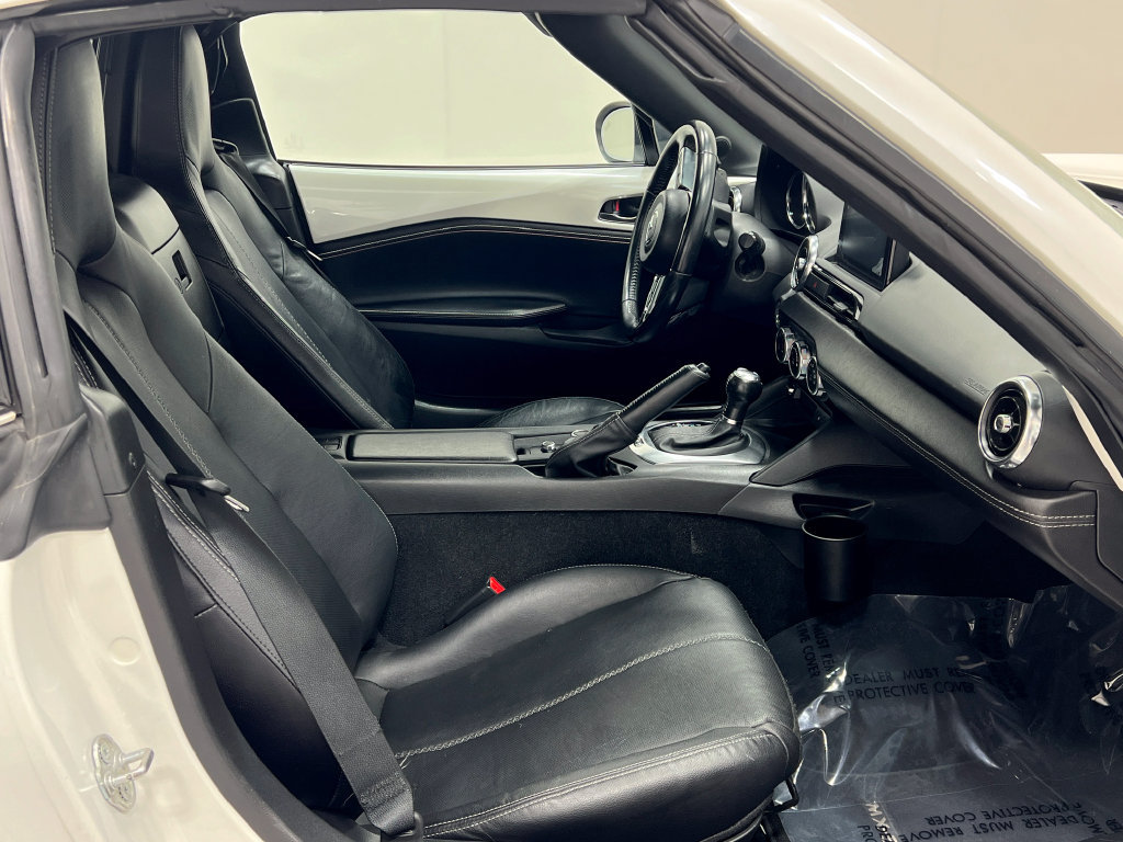 Used 2020 MAZDA MX-5 Miata RF Grand Touring RWD image 30