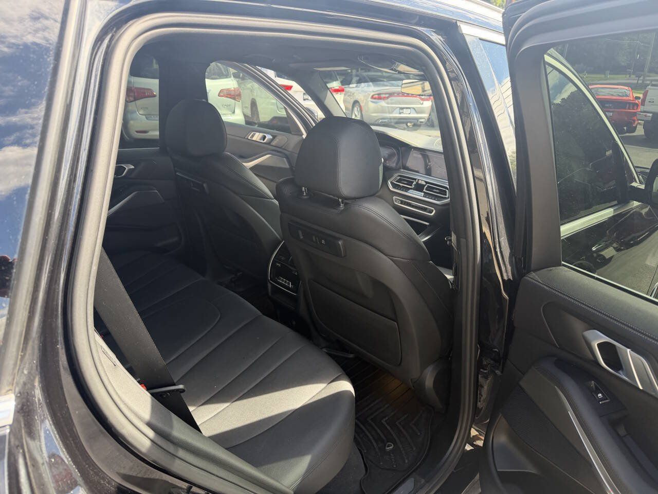 Used 2019 BMW X5 xDrive40i w/ Premium Package 2 AWD/4WD image 10