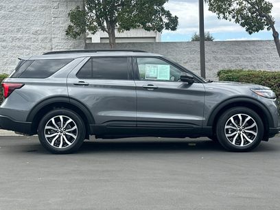 Used 2025 Ford Explorer ST-Line