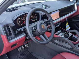 New 2026 Porsche Cayenne S video 4