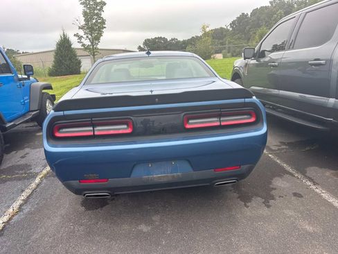 Used 2022 Dodge Challenger SXT w/ Plus Package RWD image 14