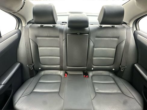 Used 2015 Volkswagen Jetta SE image 14