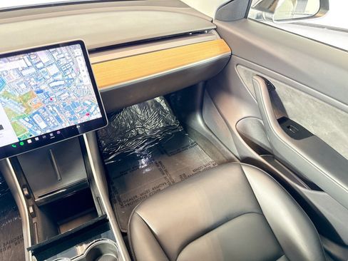 Used 2019 Tesla Model 3 Long Range image 21