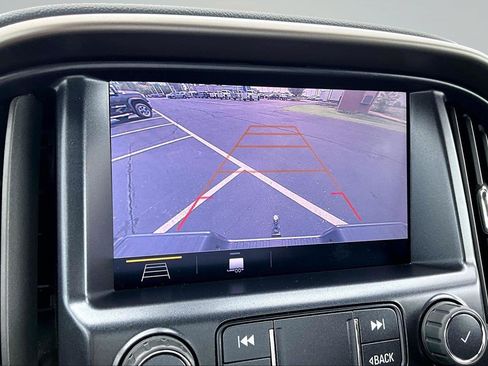 Used 2022 Chevrolet Colorado Z71 AWD/4WD image 22