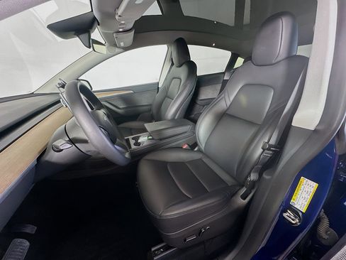 Used 2023 Tesla Model Y Long Range image 13