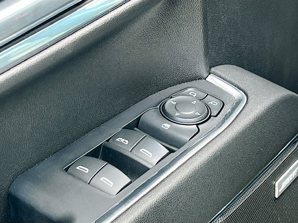 Used 2023 Chevrolet Silverado 1500 RST AWD/4WD image 18