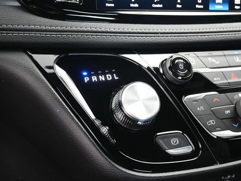 New 2027 Chrysler Pacifica Select FWD image 17