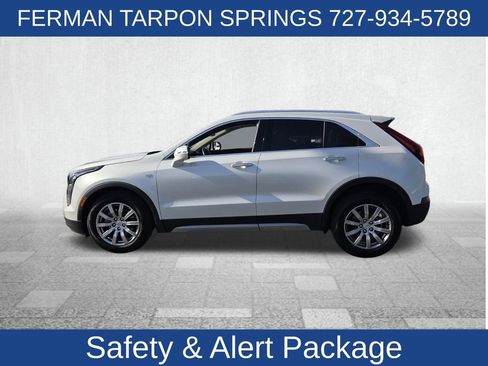 Used 2022 Cadillac XT4 Premium Luxury w/ Enhanced Visibility Package FWD image 7