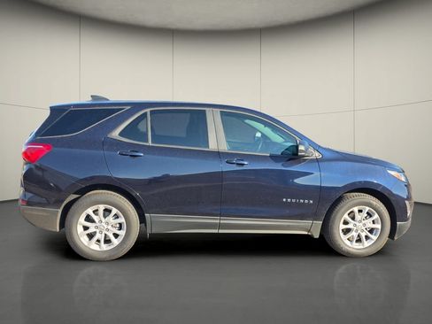 Used 2020 Chevrolet Equinox LS w/ LS Convenience Package FWD image 10