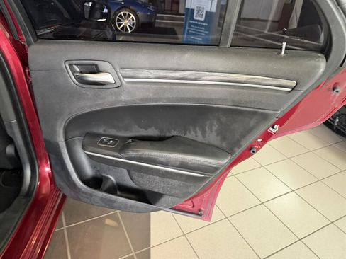 Used 2019 Chrysler 300 Touring L w/ Quick Order Package 22F RWD image 22