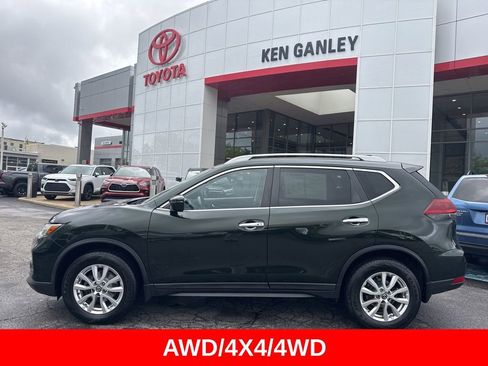 Used 2020 Nissan Rogue SV AWD/4WD image 3