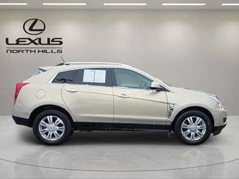 Used 2011 Cadillac SRX Luxury image 4