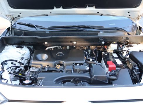 Certified 2025 Toyota RAV4 XLE FWD image 13