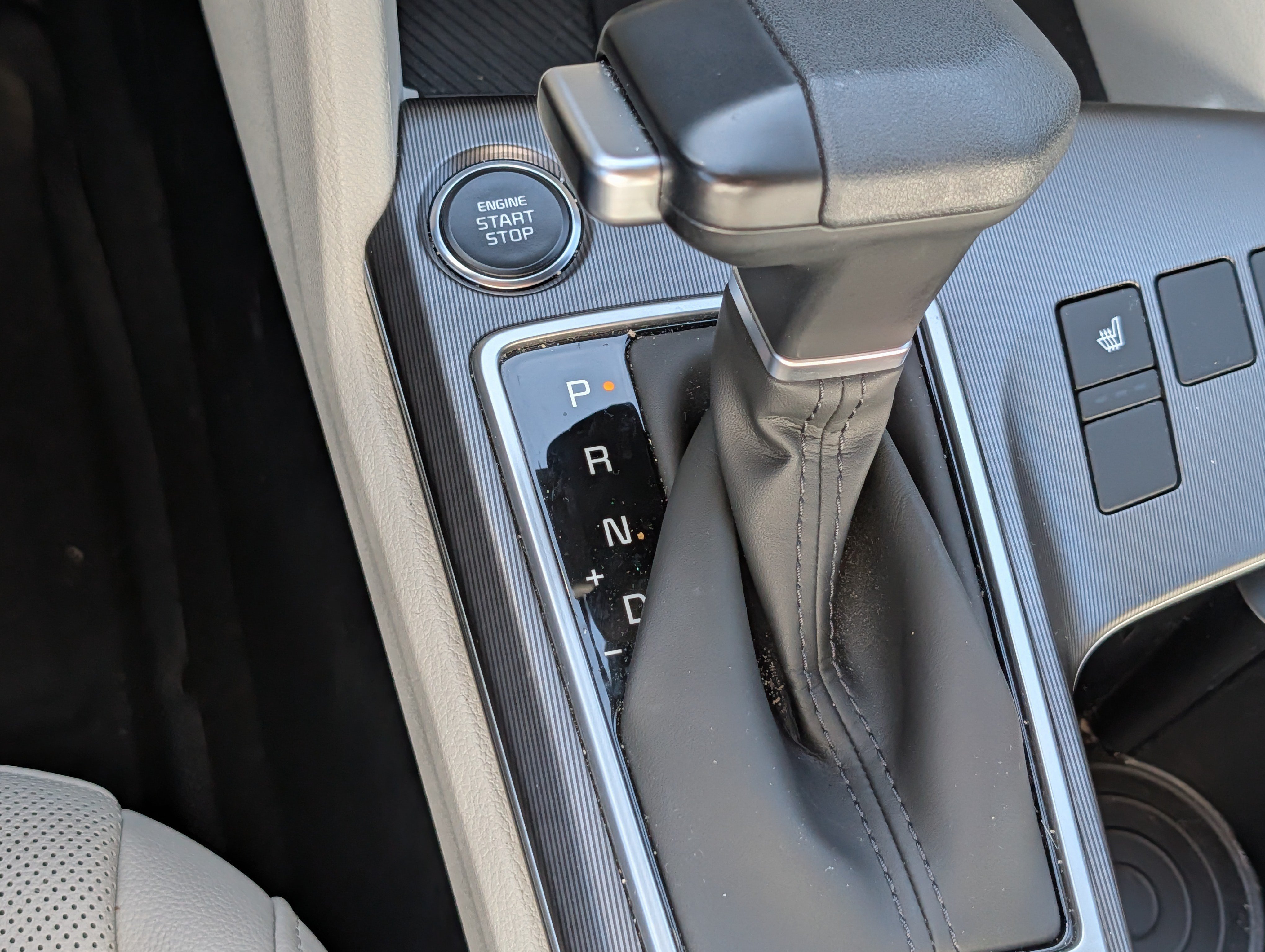 Certified 2026 Kia Sportage EX FWD image 24