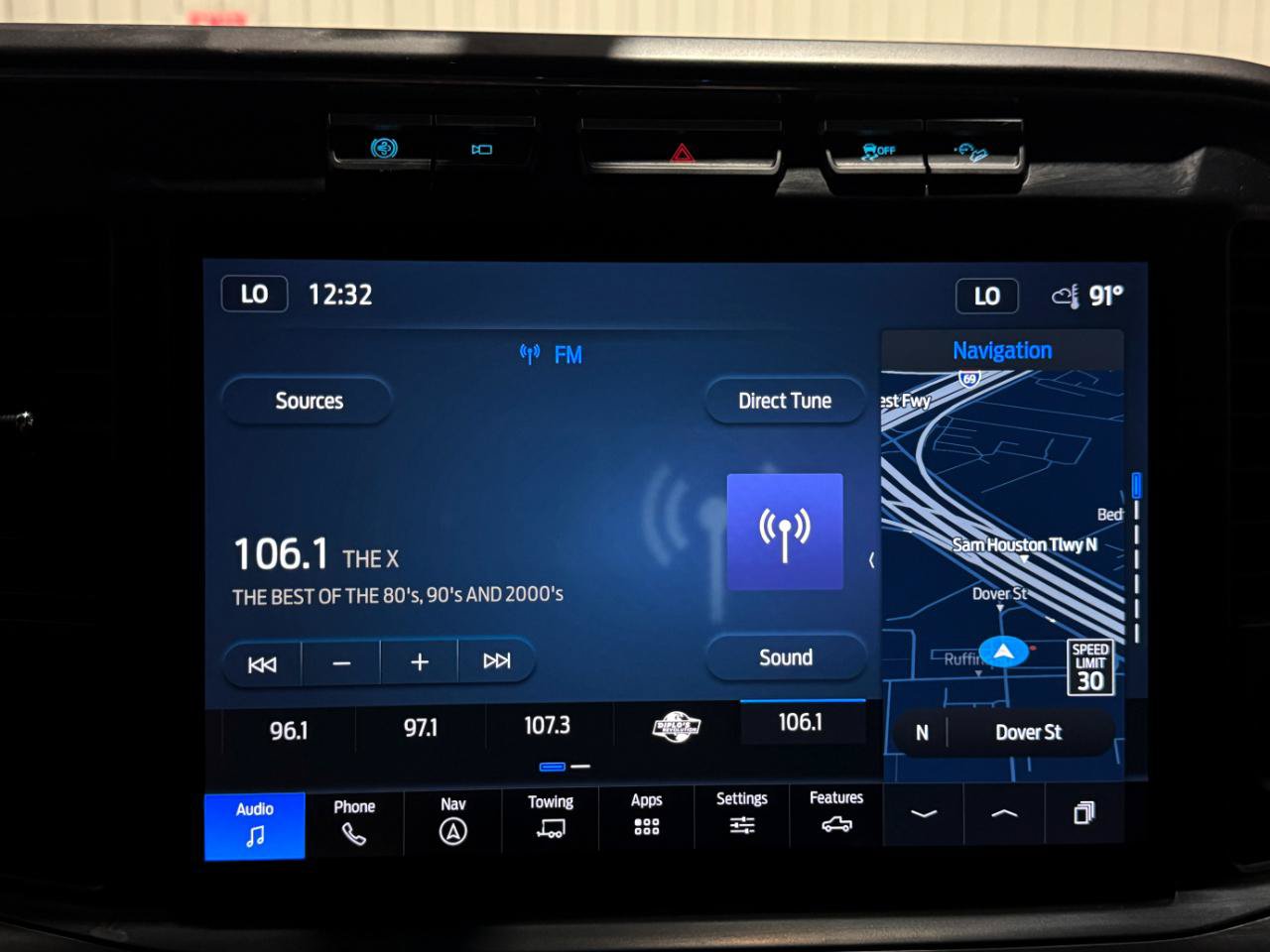 Used 2024 Ford F350 Lariat w/ FX4 Off-Road Package AWD/4WD image 13