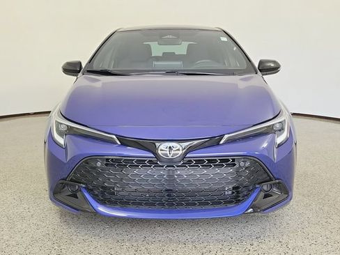 Used 2025 Toyota Corolla SE FWD image 3