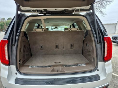 Used 2022 GMC Yukon Denali image 38