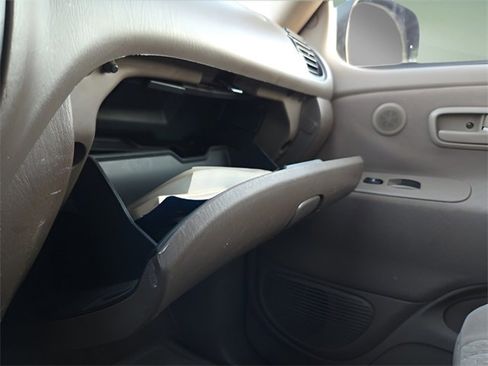 Used 2004 Toyota Tundra SR5 image 23