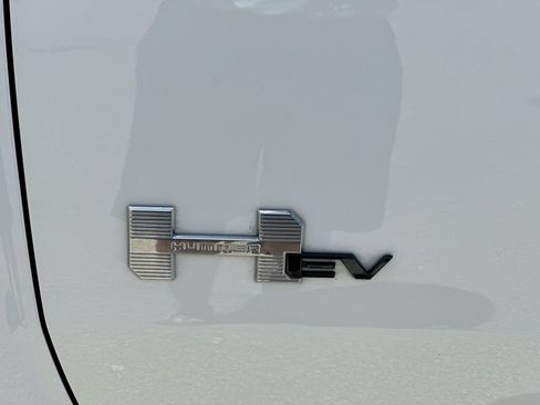 Used 2025 GMC Hummer EV 3X AWD/4WD image 30