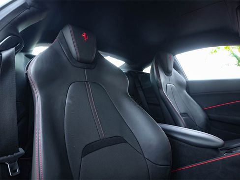 Certified 2021 Ferrari Roma image 39