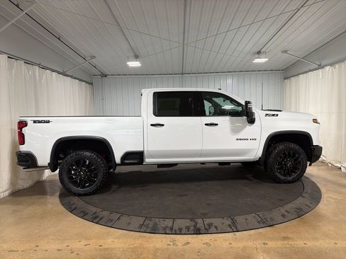 New 2026 Chevrolet Silverado 3500 LTZ w/ LTZ Plus Package image 10