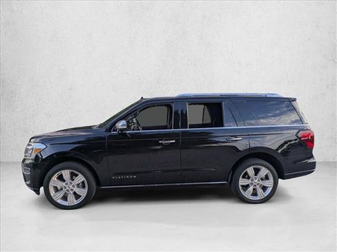 Used 2023 Ford Expedition Platinum RWD image 6