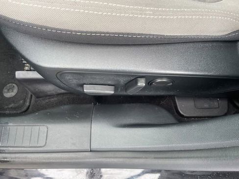 Used 2020 Ford Escape SE AWD/4WD image 23