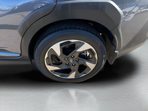Used 2024 Subaru Crosstrek 2.5i Limited AWD/4WD image 22