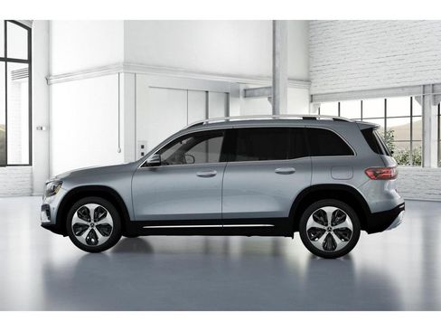 New 2026 Mercedes-Benz GLB 250 4MATIC image 33