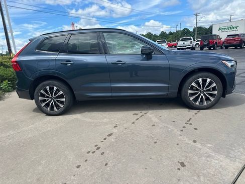 Used 2024 Volvo XC60 B5 Core w/ Protection Package Premier AWD/4WD image 4