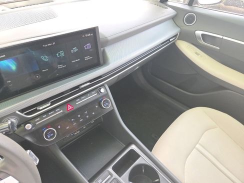 Used 2025 Hyundai Sonata SEL image 3