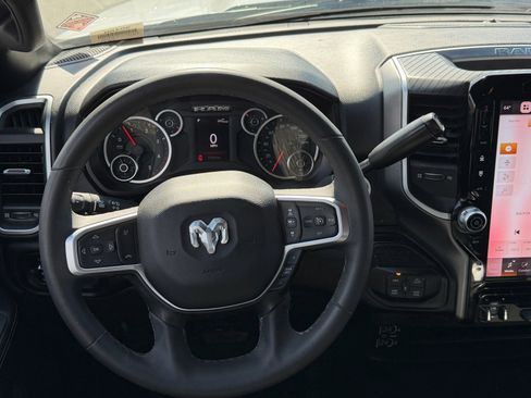 Used 2025 RAM 2500 Big Horn AWD/4WD image 15